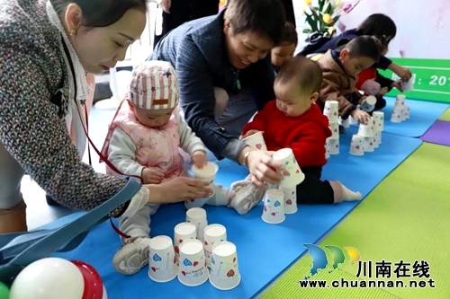 西南醫(yī)大中醫(yī)院舉行世界早產(chǎn)兒日活動(圖3) 西南醫(yī)大中醫(yī)院舉行世界早產(chǎn)兒日活動(圖3)