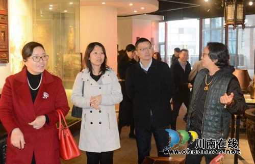 省委統(tǒng)戰(zhàn)部新階處領導率隊調(diào)研楠域奇緣博藏館(圖1)