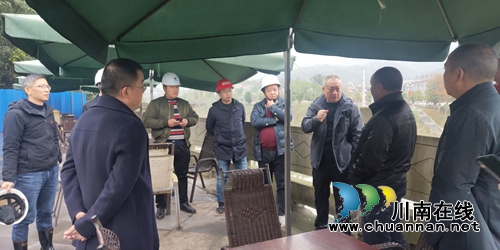 瀘縣政協(xié)副主席杜開卷率隊督導瀘縣污水管網(wǎng)工程