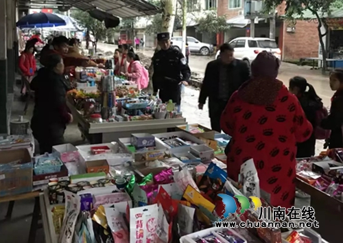 合江民警溫情救助：寶貝別哭，蜀黍帶你們回家(圖4)