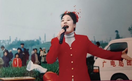 群眾點(diǎn)菜豐富文化 村民不再是臺下客(圖4)
