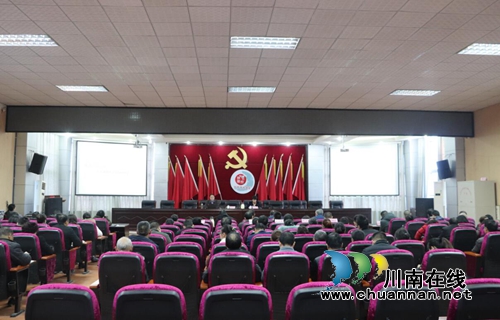 瀘州市委宣講團(tuán)第二分團(tuán)到石洞街道開(kāi)講