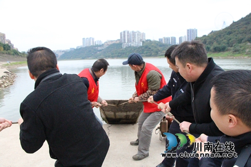 全面禁捕啟動 龍馬潭區(qū)紅星街道7艘漁船退捕上岸(圖1)