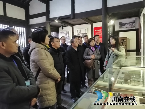 中國統(tǒng)一戰(zhàn)線基層統(tǒng)戰(zhàn)亮點行到李莊考察調(diào)研(圖3)
