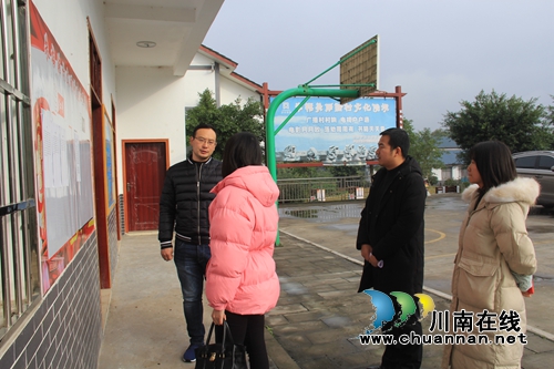 市級文明村檢查組到瀘縣云龍鎮(zhèn)朱梅灘村開展檢查驗收工作