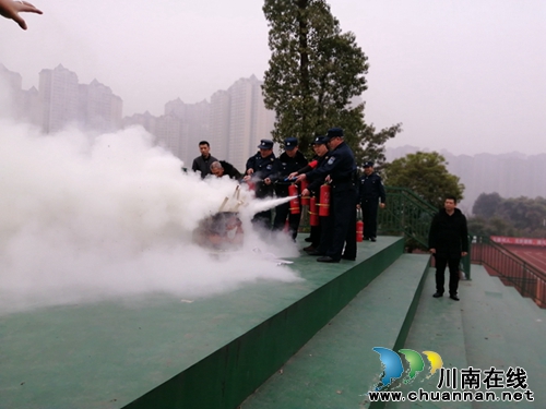 龍馬潭區(qū)玉帶河學(xué)校開(kāi)展消防疏散演練活動(dòng)(圖3)