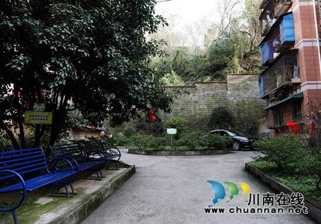 龍馬潭：小區(qū)年終總結(jié)會(huì)開(kāi)出和諧自治新花樣