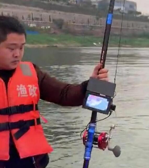 長江禁漁后查獲毀滅性非法捕魚：魚鉤大十多倍(圖2)