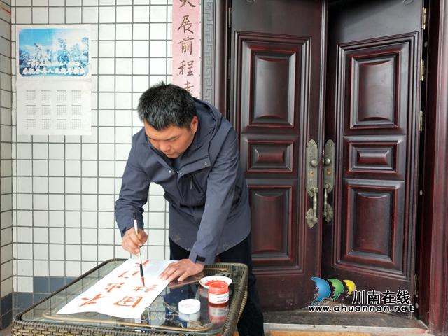 瀘縣援彝干部手寫(xiě)“土味”標(biāo)語(yǔ) 防疫宣傳超硬核(圖4)