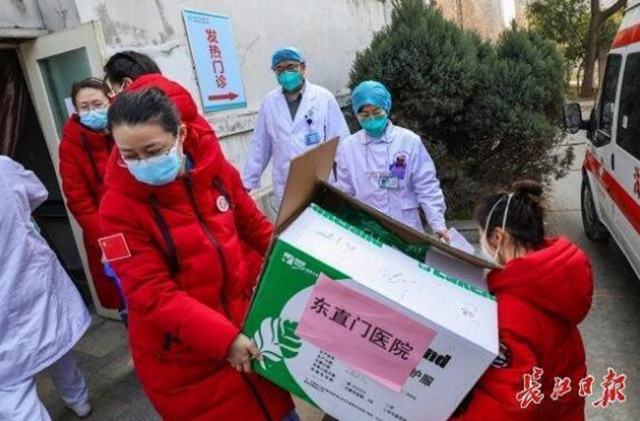 她最早判斷出疫情并上報(bào)：這次把一生的眼淚流光了(圖8)