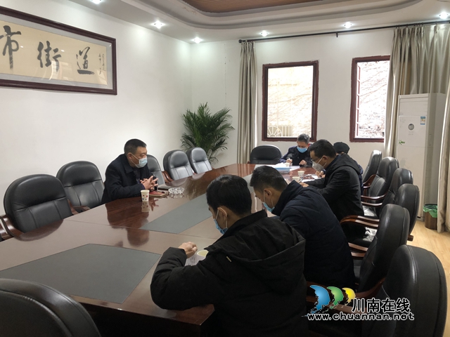龍馬潭區(qū)政協(xié)主席葉長青督查小市街道新型冠狀病毒感染的肺炎疫情防控工作