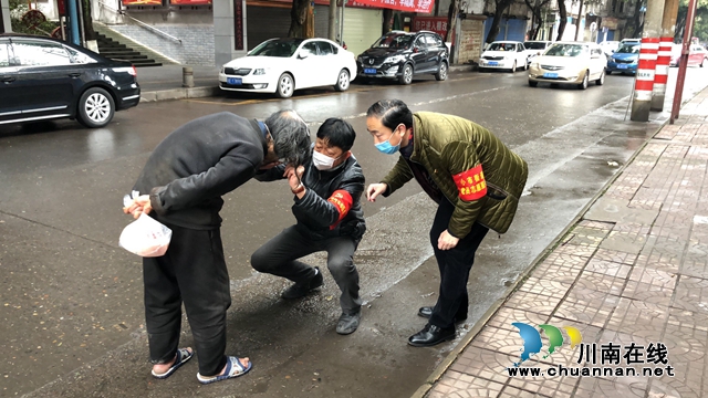 龍馬潭區(qū)小市街道：全力防控  小區(qū)黨支部積極發(fā)揮作用(圖2)
