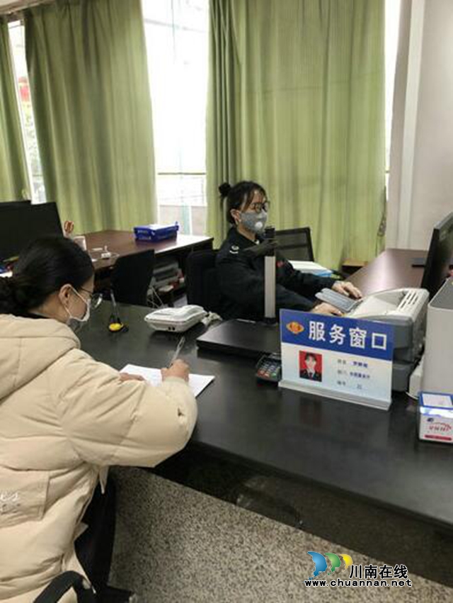 抗疫前行 瀘州稅務出實招為納稅人提供“三心”服務(圖1)