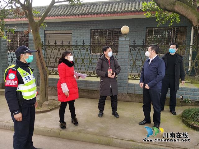 瀘縣人大常委會主任顏習(xí)林到潮河鎮(zhèn)看望慰問新冠肺炎疫情防控一線人大代表