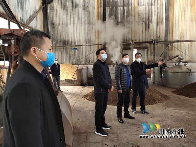 合江縣副縣長黃智勇率隊檢查企業(yè)疫情防控和安全生產(chǎn)工作