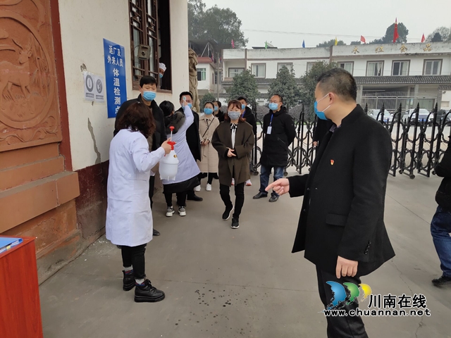 合江縣副縣長黃智勇率隊檢查企業(yè)疫情防控和安全生產(chǎn)工作(圖2)
