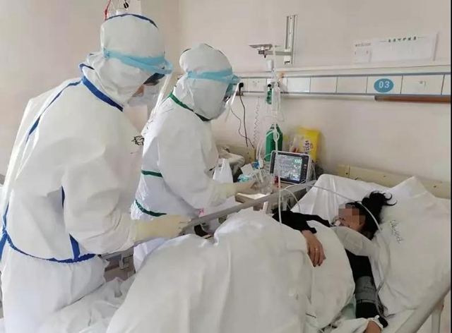 【西南醫(yī)大中醫(yī)院馳援武漢】媽媽，您為何不等我回來？(圖2)