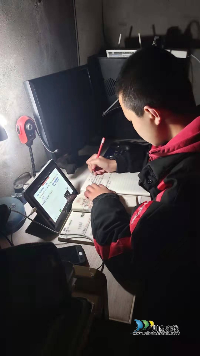 非常開學(xué)季，非常課堂！瀘州十二中“空中課堂”開課(圖5)