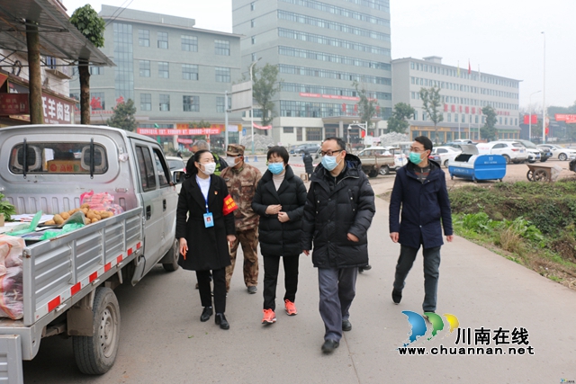 瀘州市基層防控工作組到瀘縣潮河鎮(zhèn)督導(dǎo)疫情防控工作(圖4)