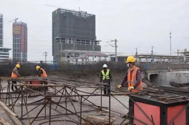 最新！川南城際鐵路內(nèi)江段復(fù)工拉開“戰(zhàn)幕”(圖2)