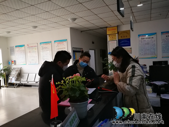龍馬潭區(qū)羅漢街道：加強疫情防控，開展復(fù)工復(fù)產(chǎn)宣傳工作