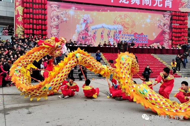 二月二，龍?zhí)ь^！||王偉鄉(xiāng)愁攝影作品《龍在民間》賞析(圖6)