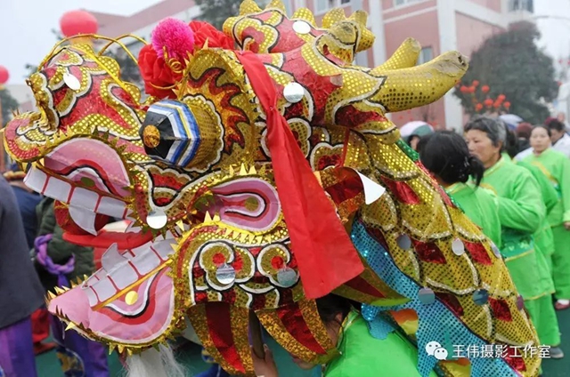 二月二，龍?zhí)ь^！||王偉鄉(xiāng)愁攝影作品《龍在民間》賞析(圖16)