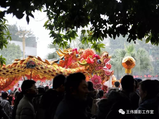 二月二，龍?zhí)ь^！||王偉鄉(xiāng)愁攝影作品《龍在民間》賞析(圖2)