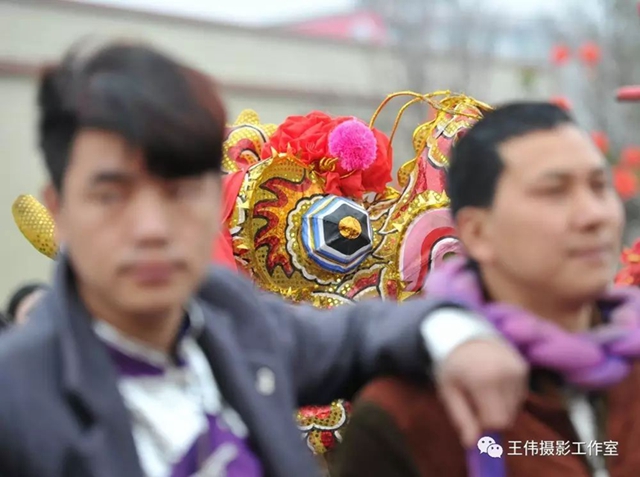 二月二，龍?zhí)ь^！||王偉鄉(xiāng)愁攝影作品《龍在民間》賞析(圖21)