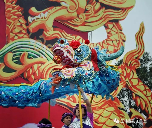 二月二，龍?zhí)ь^！||王偉鄉(xiāng)愁攝影作品《龍在民間》賞析(圖33)
