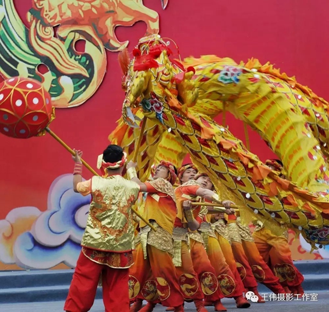 二月二，龍?zhí)ь^！||王偉鄉(xiāng)愁攝影作品《龍在民間》賞析(圖20)