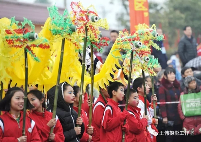 二月二，龍?zhí)ь^！||王偉鄉(xiāng)愁攝影作品《龍在民間》賞析(圖24)