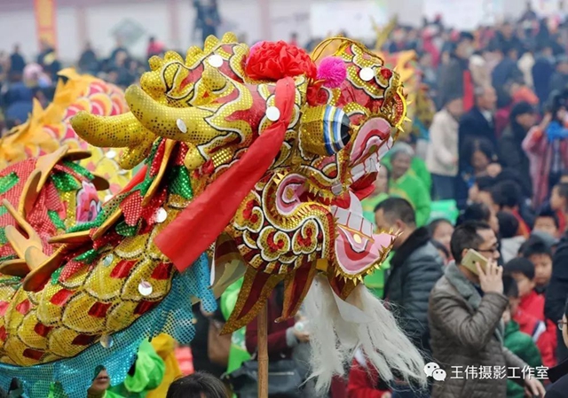 二月二，龍?zhí)ь^！||王偉鄉(xiāng)愁攝影作品《龍在民間》賞析(圖41)