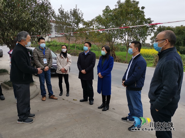 楊開春帶隊(duì)到瀘縣云龍鎮(zhèn)敬老院開展疫情防控督導(dǎo)工作