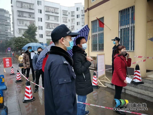 瀘縣云龍鎮(zhèn)：上陣兄弟兵 抗疫顯真情(圖5)