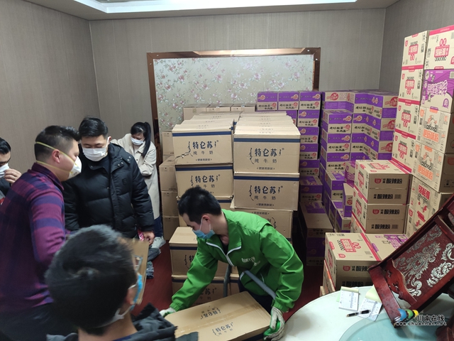 瀘州江陽：護航抗疫一線 警務保障跑在時間前面(圖3)