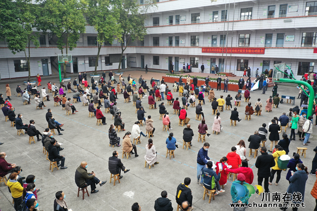 浙江臺(tái)州與四川合江迅捷“聯(lián)姻” 近距離成功實(shí)現(xiàn)勞務(wù)合作(圖3)