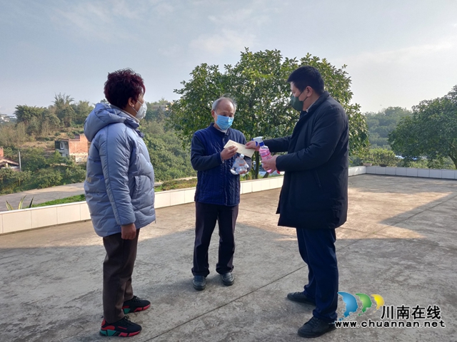 合江縣總工會慰問抗疫一線勞模代表(圖4)