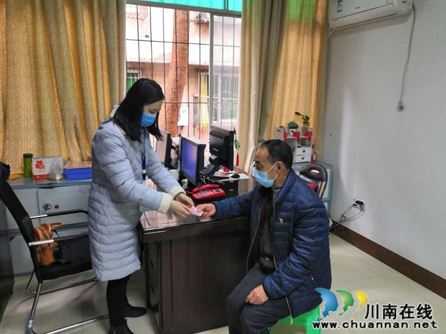 龍馬潭區(qū)小市街道：愛心傳遞 老黨員助力“戰(zhàn)疫”(圖4)