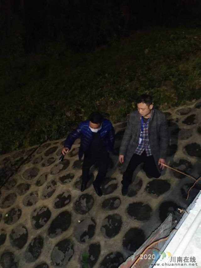 大“疫情”下的“小人物”：一名龍馬潭城管人的凌晨三點