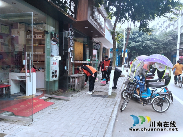 瀘縣農(nóng)業(yè)農(nóng)村局積極開展周末衛(wèi)生大掃除(圖3)