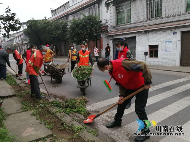 龍馬潭區(qū)特興街道：發(fā)動(dòng)群眾，“5+1”做好“周末大掃除”