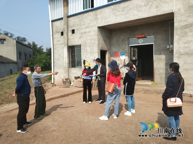 瀘州市自然資源和規(guī)劃局、市財(cái)政局聯(lián)合抽查驗(yàn)收瀘縣地質(zhì)災(zāi)害避險(xiǎn)搬遷安置工程