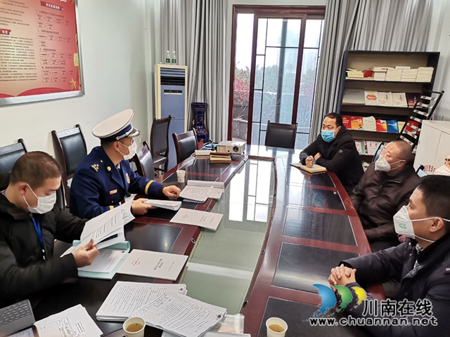 瀘州消防支隊(duì)：“線上線下”雙線作戰(zhàn) 堅(jiān)決打贏復(fù)工復(fù)產(chǎn)消防保衛(wèi)戰(zhàn)(圖11)
