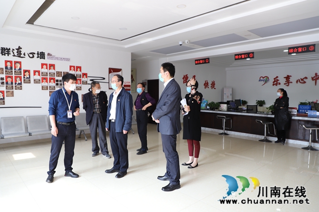 瀘州市委老干部局到瀘縣玉蟾街道調(diào)研老干部工作(圖2)
