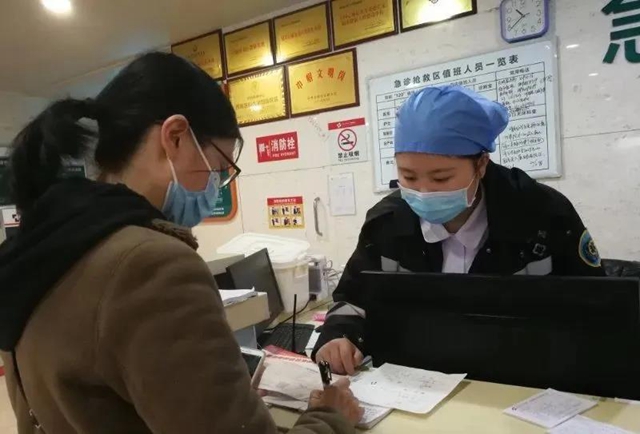 失去親人，他們竟然對醫(yī)護人員做了······(圖2)