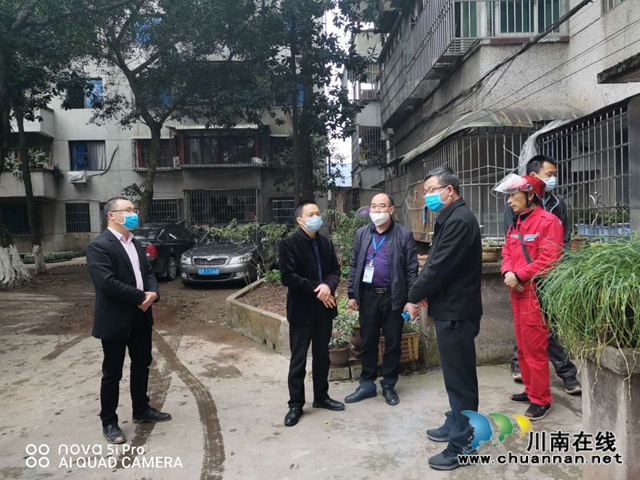 瀘縣縣委常委、統(tǒng)戰(zhàn)部部長張福榮率隊(duì)開展安全檢查