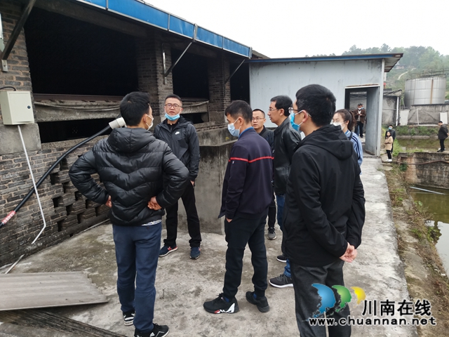 章磊率隊(duì)督導(dǎo)龍溪河立石段河長制工作(圖2)