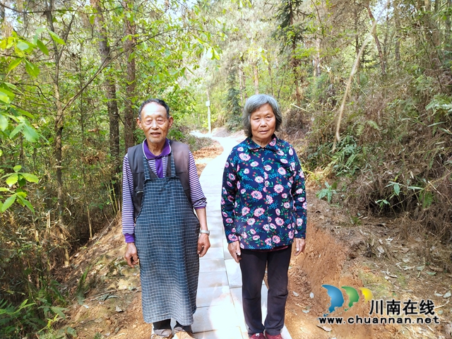 瀘縣太伏鎮(zhèn)：修好門前路  打通致富路(圖2)
