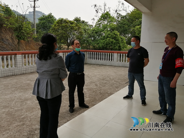 瀘州市自然資源和規(guī)劃局檢查瀘縣森林防火工作